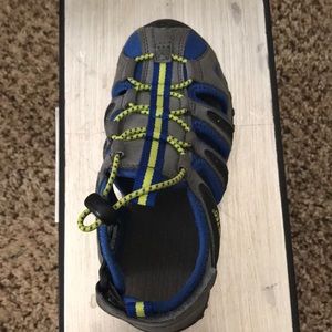 Hi-Tec Boys Sandals, size 13